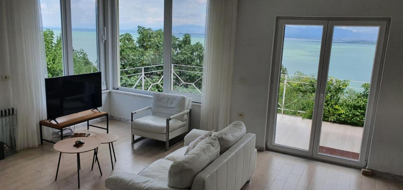 Shiroka Lake Home Екстер'єр фото