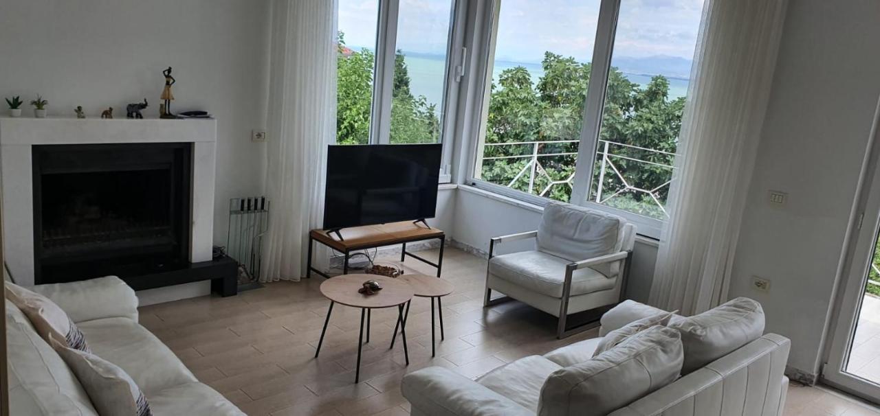 Shiroka Lake Home Екстер'єр фото